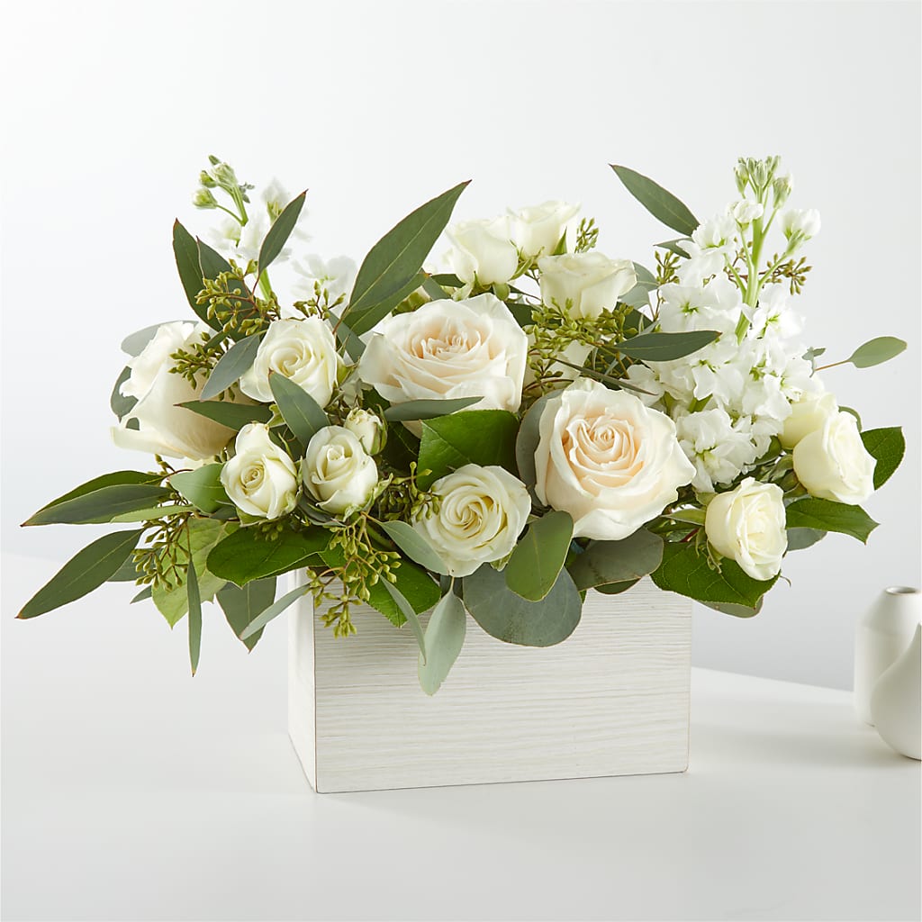 Fresh Linen Box Bouquet – DOMINO'S BLOOMS, Granbury TX