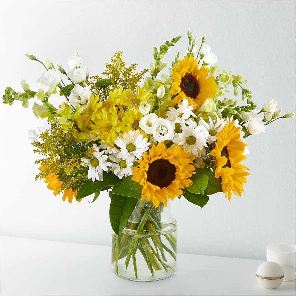 Hello Sunshine Bouquet – DOMINO'S BLOOMS, Granbury TX