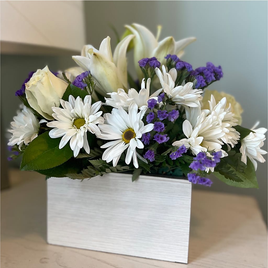 Beyond Blue Box Bouquet – DOMINO'S BLOOMS, Granbury TX