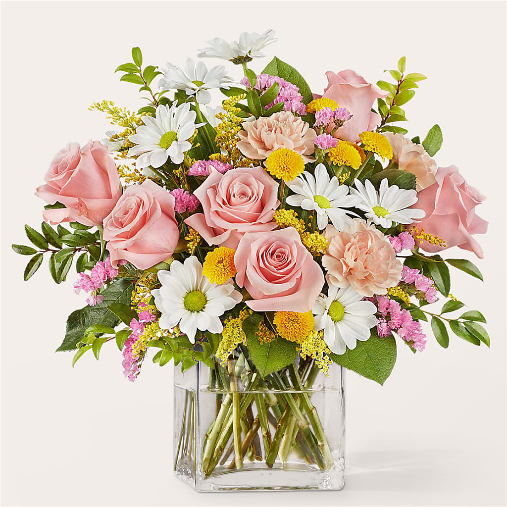 Country Cottage Bouquet – DOMINO'S BLOOMS, Granbury TX
