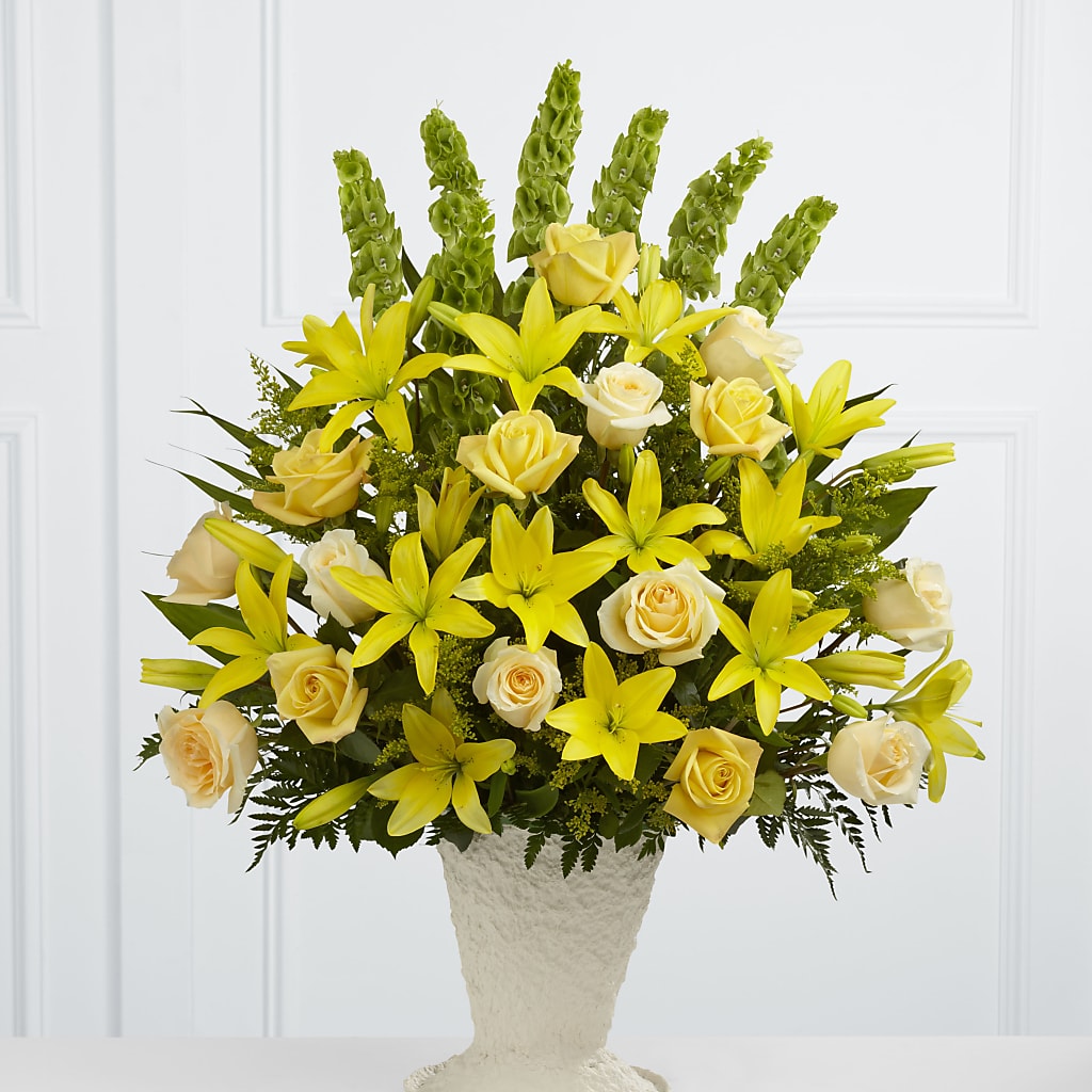 Golden Memories Arrangement – DOMINO'S BLOOMS, Granbury TX