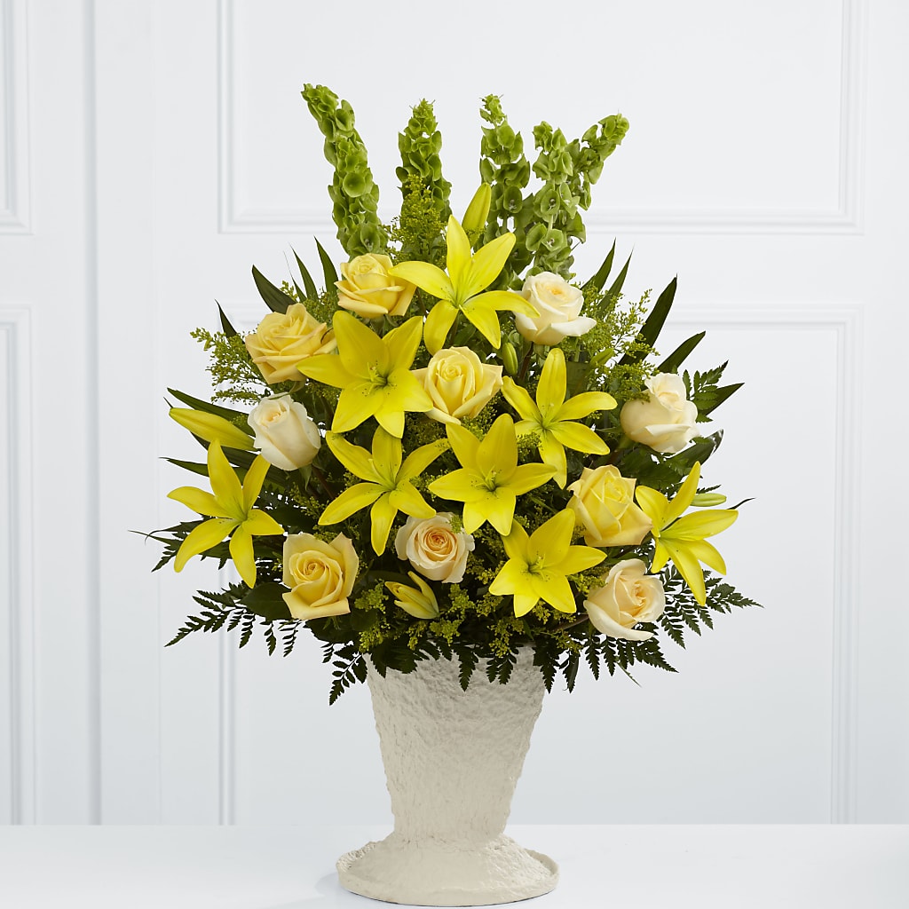 Golden Memories Arrangement – DOMINO'S BLOOMS, Granbury TX