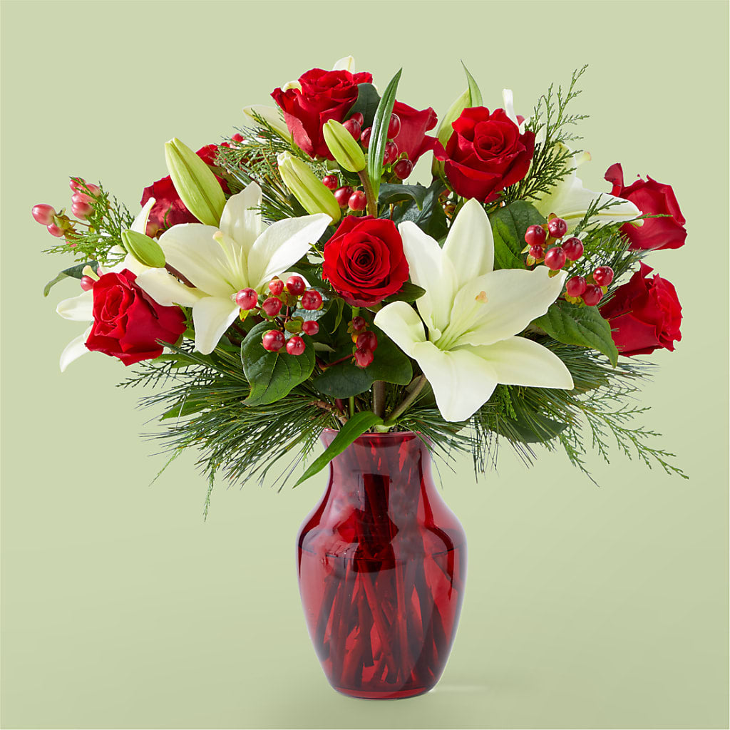 Evergreen Delight Bouquet – DOMINO'S BLOOMS, Granbury TX