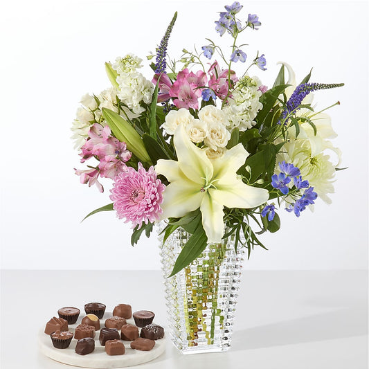 Winter Celebration Bouquet – DOMINO'S BLOOMS, Granbury TX