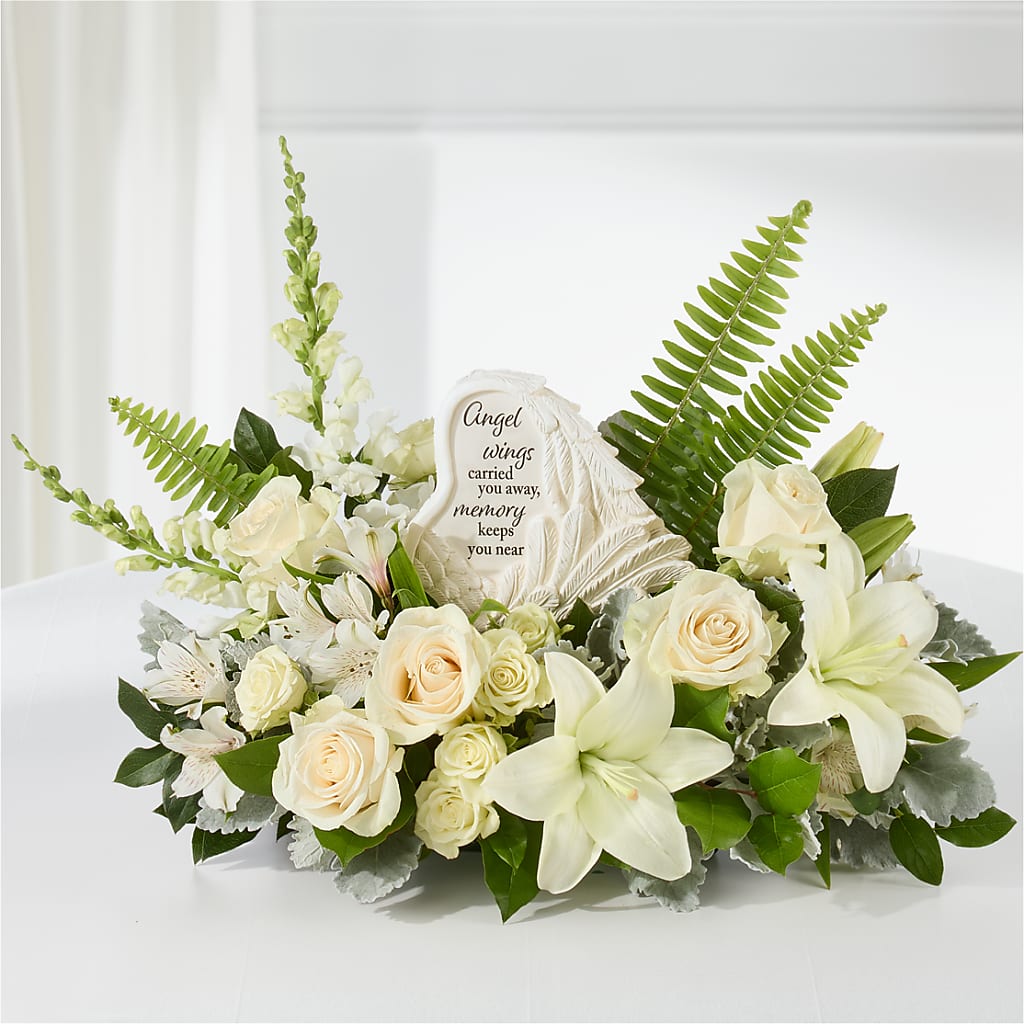 Holding You Close Arrangement – DOMINO'S BLOOMS, Granbury TX
