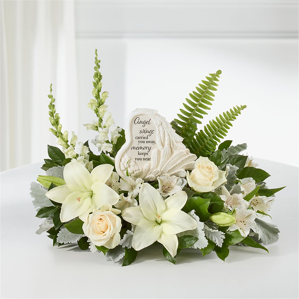 Holding You Close Arrangement – DOMINO'S BLOOMS, Granbury TX