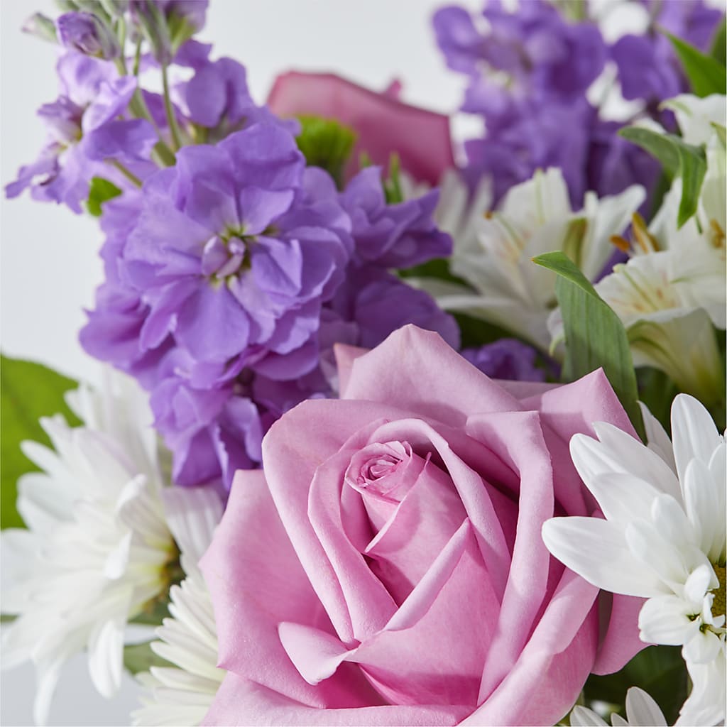 Garden of Peace Bouquet – DOMINO'S BLOOMS, Granbury TX