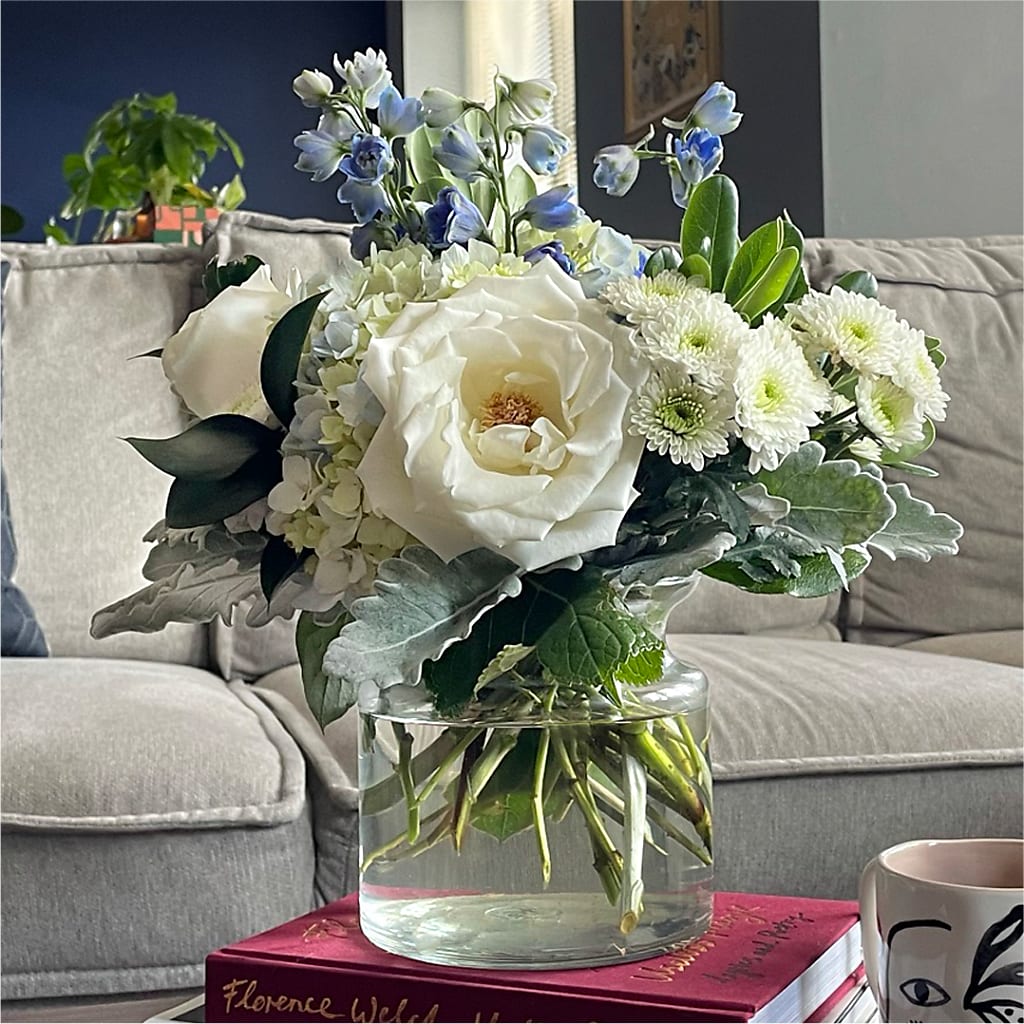 Clear Skies Bouquet – DOMINO'S BLOOMS, Granbury TX