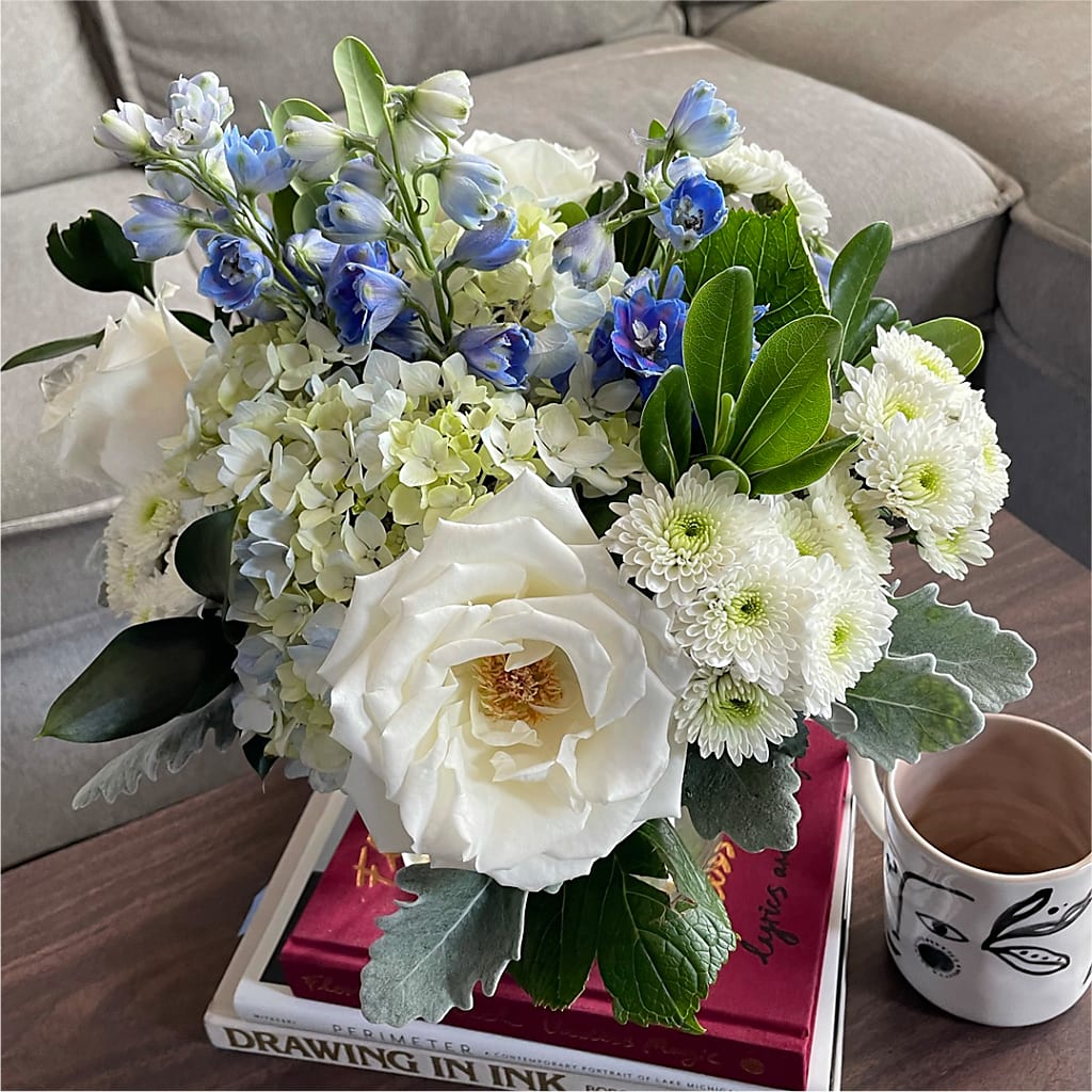Clear Skies Bouquet – DOMINO'S BLOOMS, Granbury TX