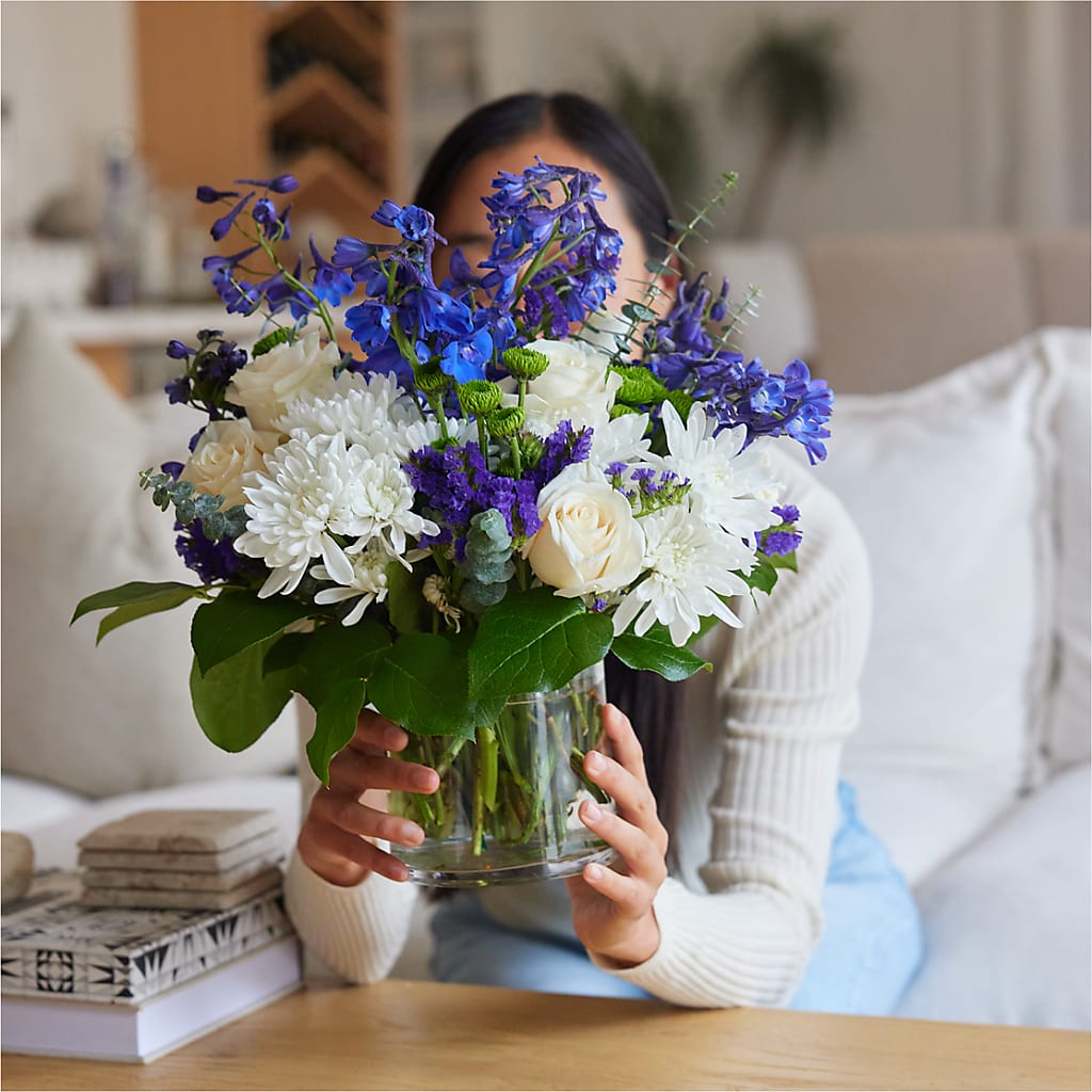 Cerulean Waves Bouquet – DOMINO'S BLOOMS, Granbury TX