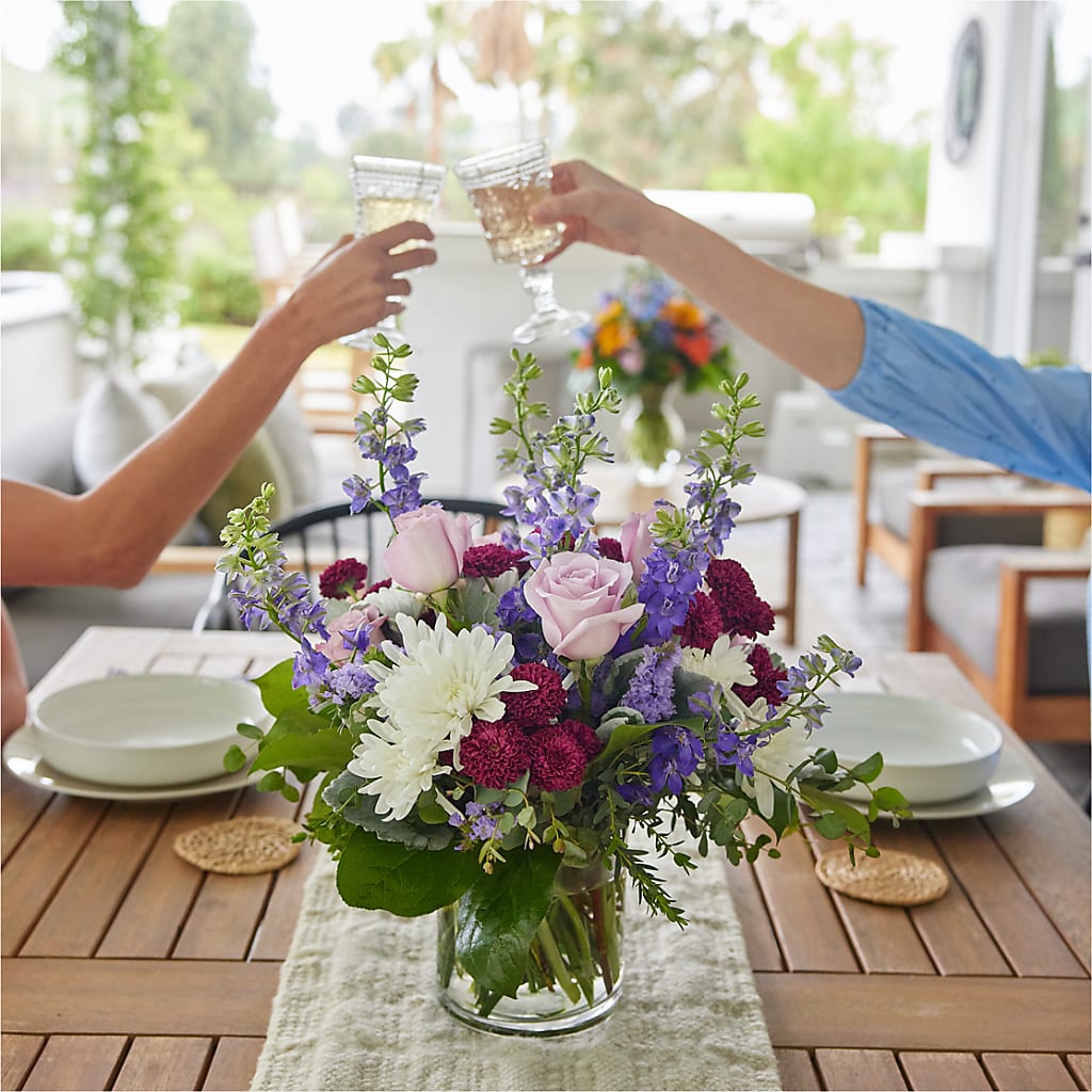 Violet Frost Bouquet – DOMINO'S BLOOMS, Granbury TX