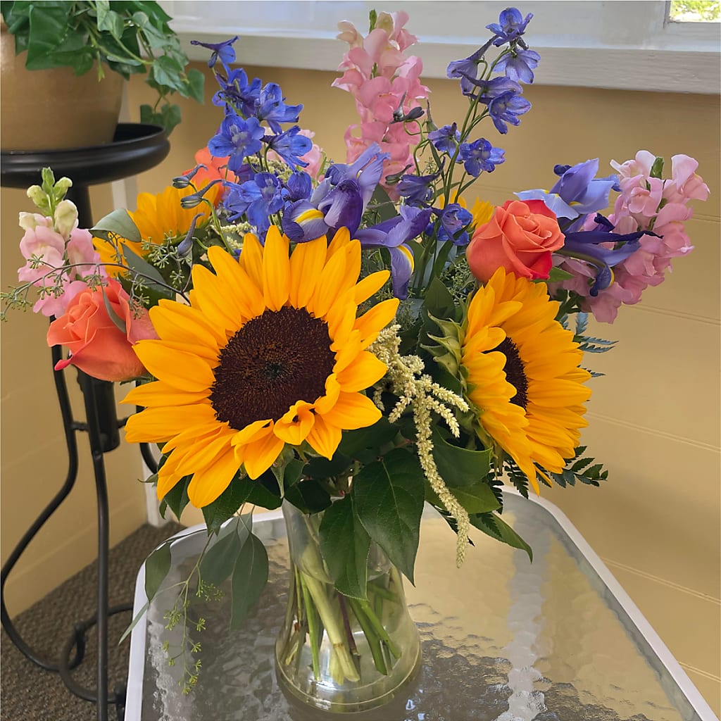 Rays of Life Bouquet – DOMINO'S BLOOMS, Granbury TX