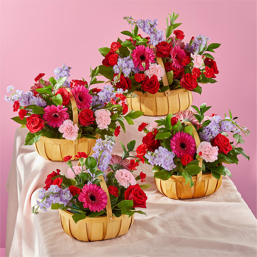 Pink Picnic Basket – DOMINO'S BLOOMS, Granbury TX