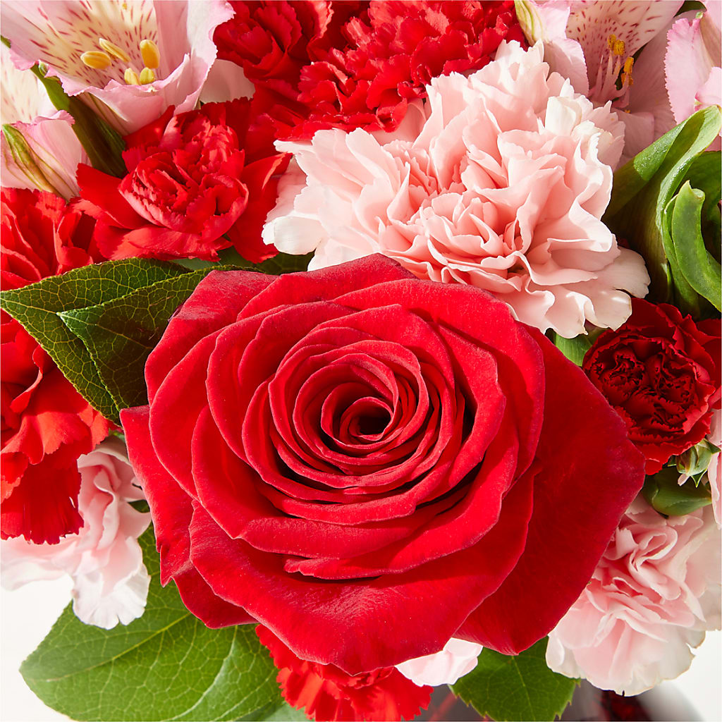 Candy Kisses Bouquet – DOMINO'S BLOOMS, Granbury TX