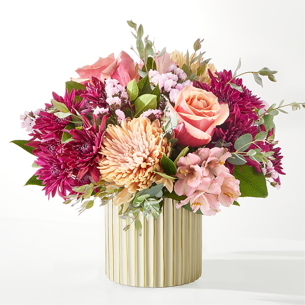 Berry Cobbler Bouquet with Ivory Vase – DOMINO'S BLOOMS, Granbury TX