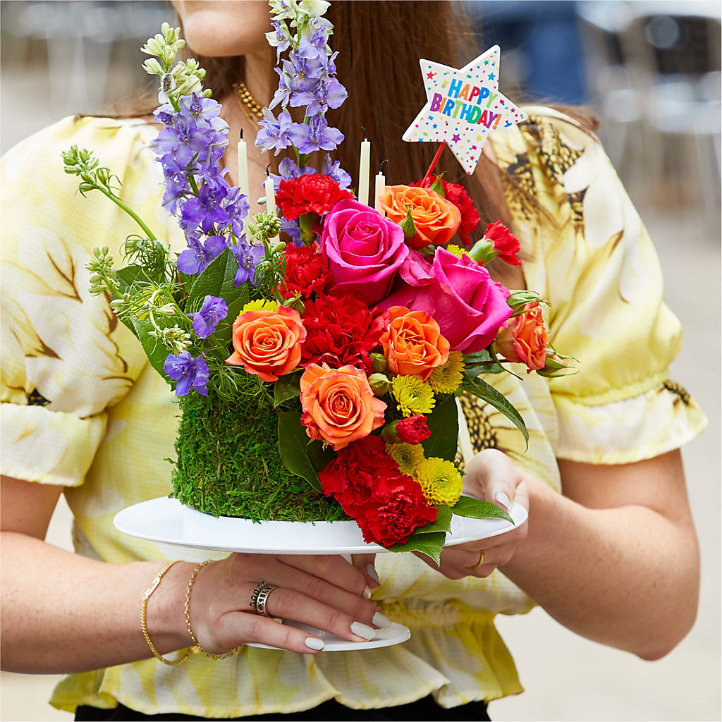 Best Year Yet Floral Cake – DOMINO'S BLOOMS, Granbury TX
