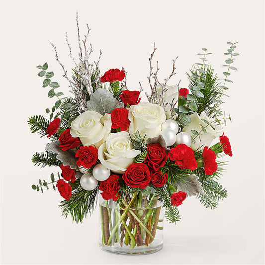 Trimming the Tree Bouquet – DOMINO'S BLOOMS, Granbury TX