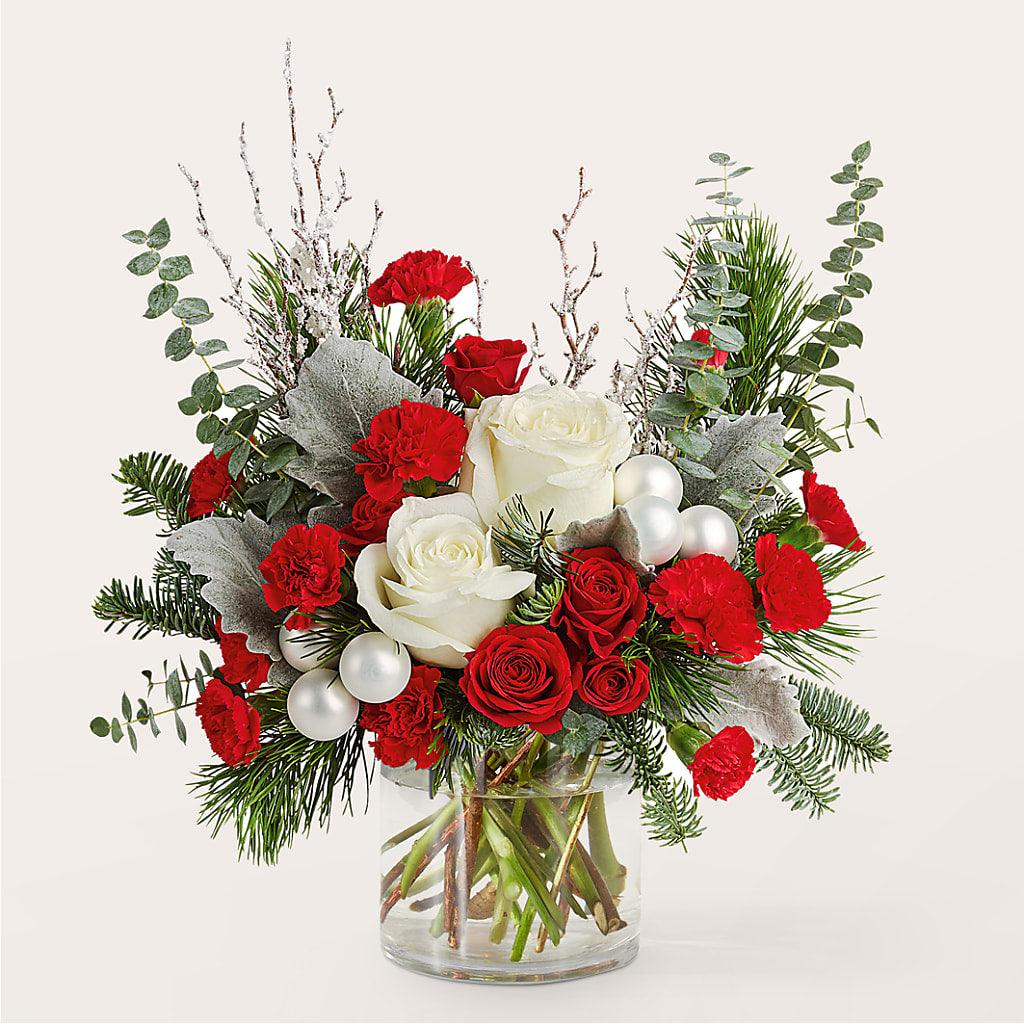 Trimming the Tree Bouquet – DOMINO'S BLOOMS, Granbury TX