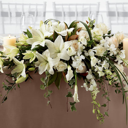 White Linen Arrangement – DOMINO'S BLOOMS, Granbury TX