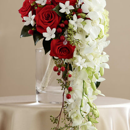 Here Comes the Bride Bouquet – DOMINO'S BLOOMS, Granbury TX